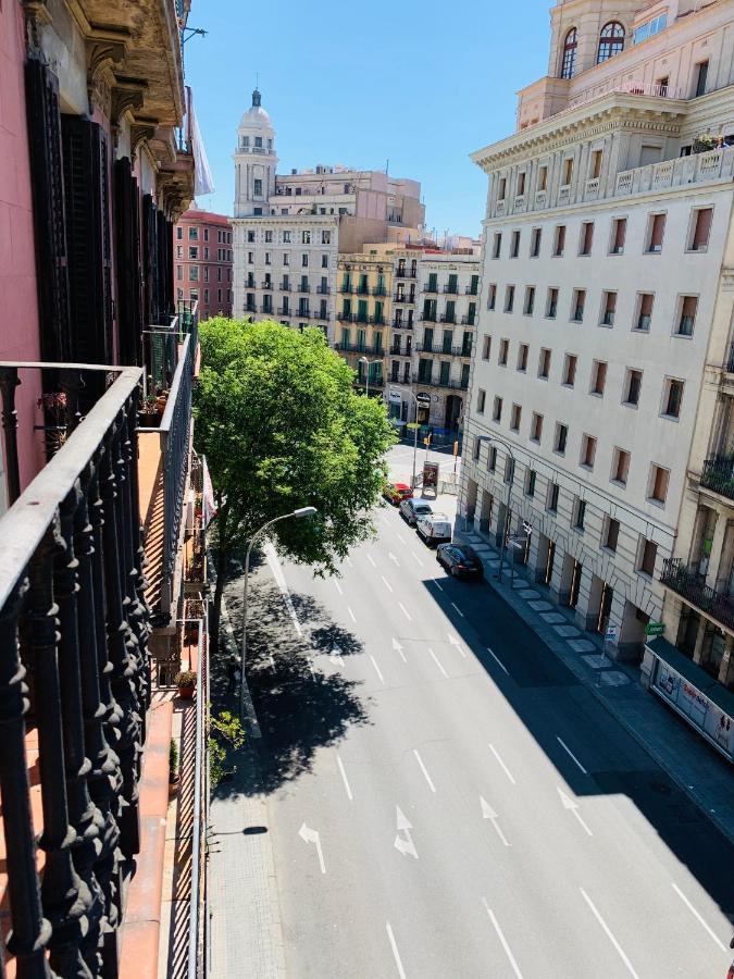 Super Balmes Guest House Barcelona Exteriér fotografie
