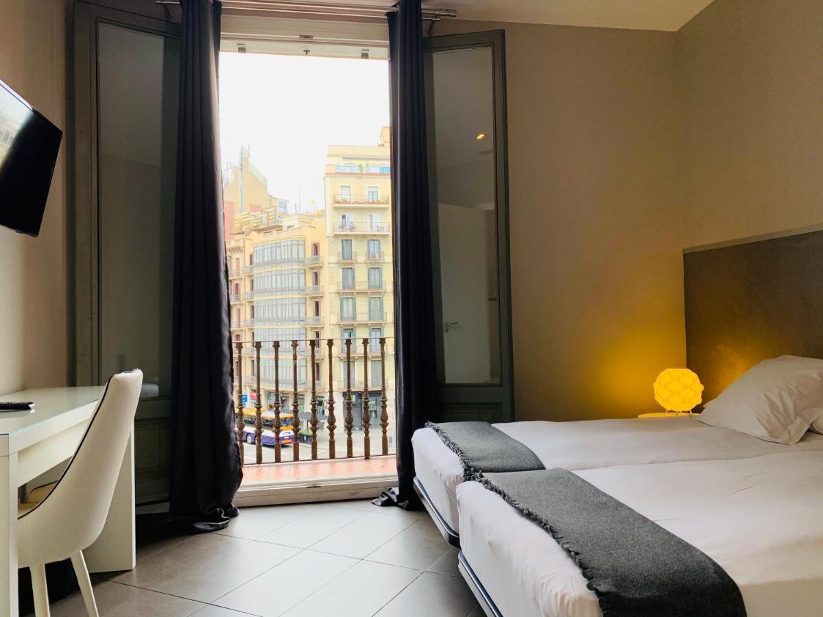 Super Balmes Guest House Barcelona Exteriér fotografie